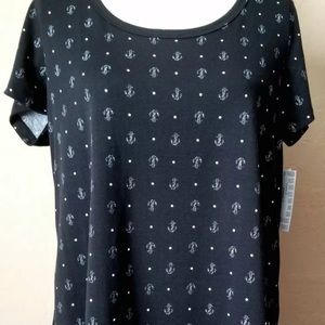 Anchor and polka dot tee!  UNICORN